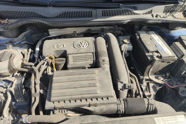 Used Volkswagen Golf Sportsvan 2016 230TSI Manual Entry-Level Trim Engine Bay