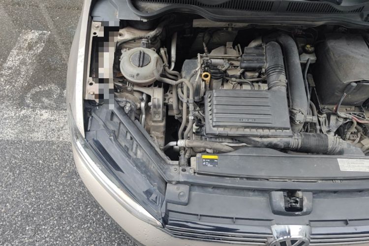 Used Volkswagen Golf Sportsvan 2016 230TSI Automatic Luxury Version Engine Bay Right