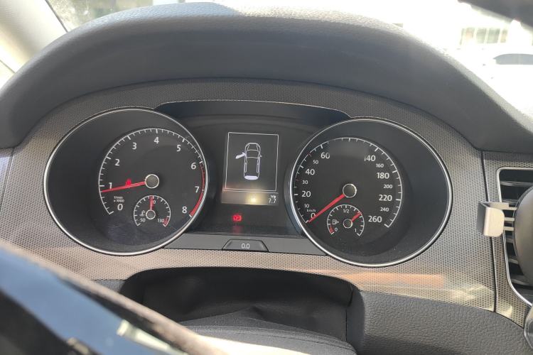 Used Volkswagen Golf Sportsvan 2016 230TSI Manual Entry-Level Trim Instrument Cluster