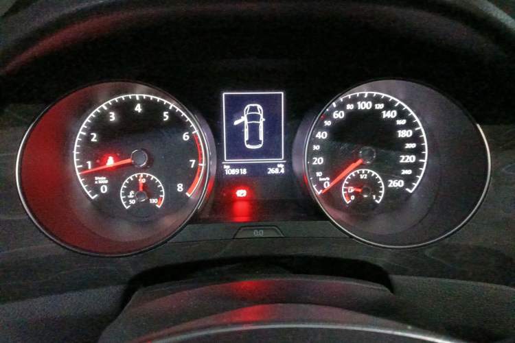 Used Volkswagen Golf Sportsvan 2016 280TSI Automatic Luxury Model Instrument Cluster