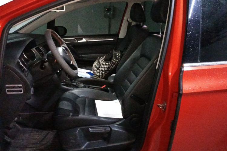 Used Volkswagen Golf Sportsvan 2016 280TSI Automatic Luxury Model Left Front Seat