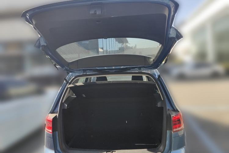 Used Volkswagen Golf Sportsvan 2016 230TSI Manual Entry-Level Trim Trunk