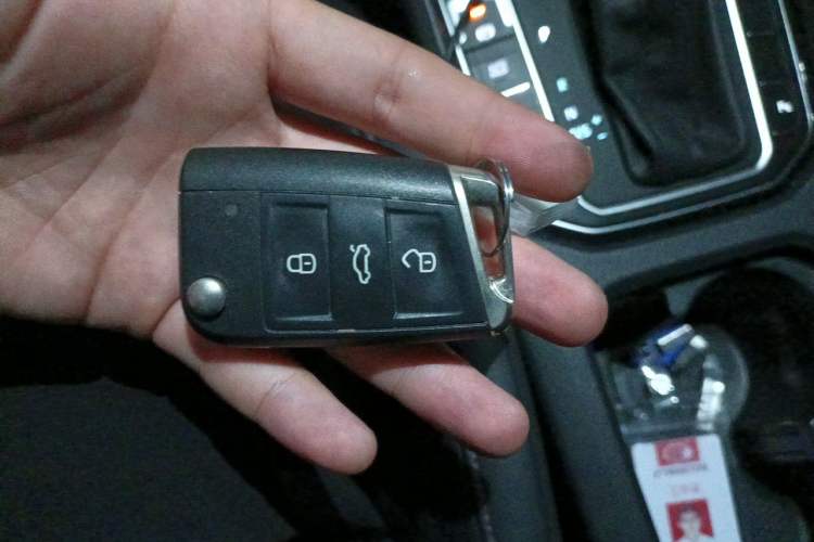Used Volkswagen Golf Sportsvan 2016 280TSI Automatic Luxury Model Vehicle Key