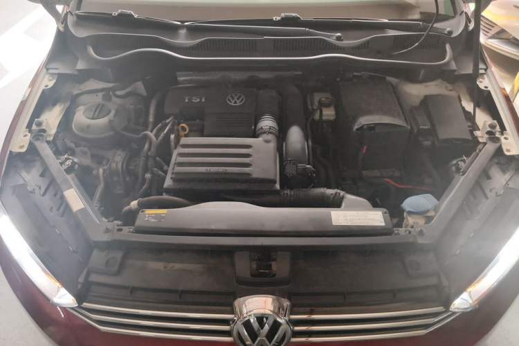 Used Volkswagen Golf Sportsvan 2016 280TSI Automatic Luxury Model Engine Bay