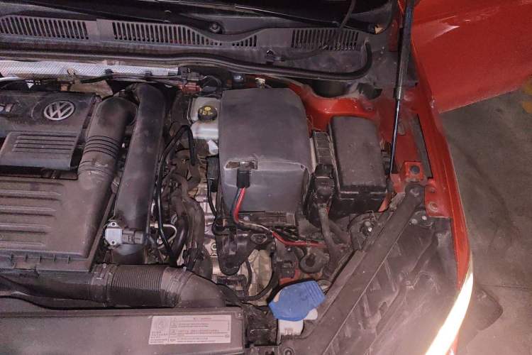 Used Volkswagen Golf Sportsvan 2016 230TSI Automatic Luxury Version Engine Bay Left