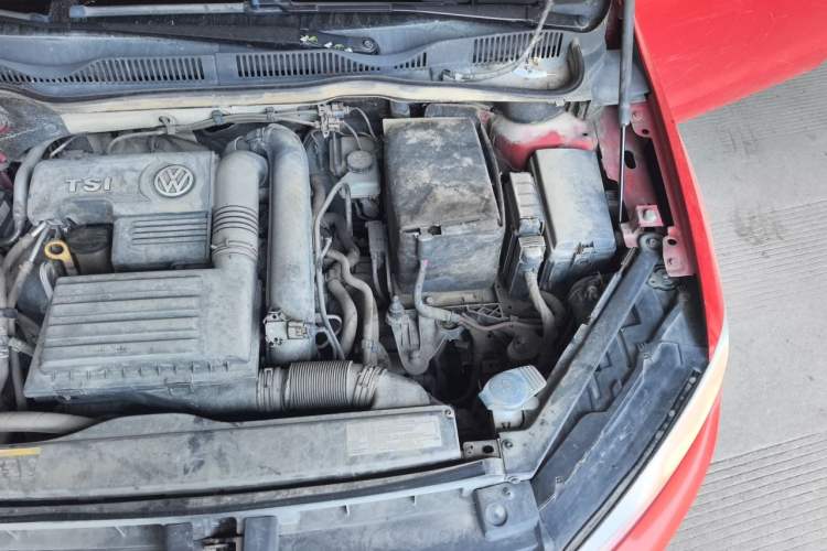 Used Volkswagen Golf Sportsvan 2016 230TSI Automatic Trend Edition Engine Bay Left