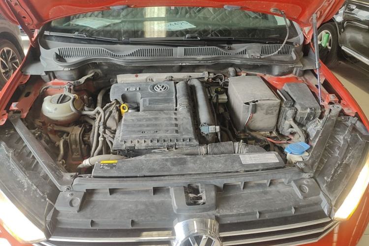 Used Volkswagen Golf Sportsvan 2016 230TSI Automatic Trend Edition Engine Bay