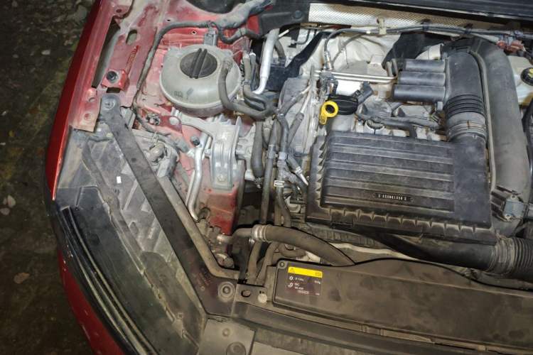 Used Volkswagen Golf Sportsvan 2016 280TSI Automatic Flagship Model Engine Bay Right