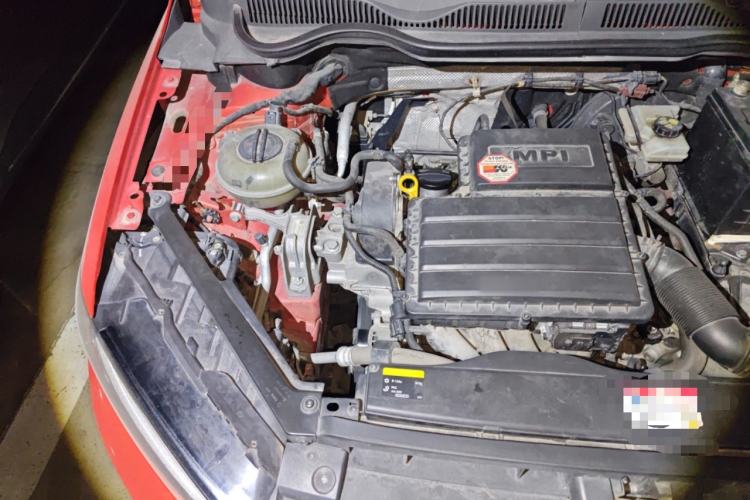 Used Volkswagen Golf Sportsvan 2016 1.6L Manual Comfort Model Engine Bay Right