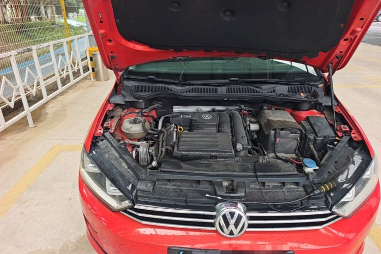 Used Volkswagen Golf Sportsvan 2016 280TSI Automatic Flagship Model Engine Bay Right
