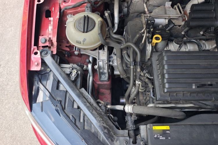 Used Volkswagen Golf Sportsvan 2016 230TSI Automatic Luxury Version Engine Bay Right