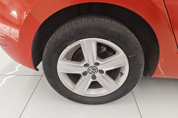 Used Volkswagen Golf Sportsvan 2016 1.6L Automatic Comfort Model Exterior 5