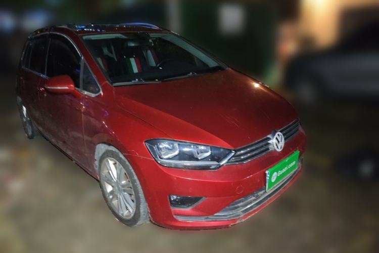 Used Volkswagen Golf Sportsvan 2016 280TSI Automatic Flagship Model Front Right 45 Deg