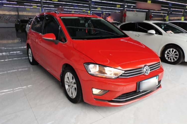 Used Volkswagen Golf Sportsvan 2016 230TSI Automatic Trend Edition Front Right 45 Deg