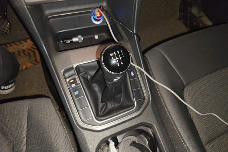 Used Volkswagen Golf Sportsvan 2016 1.6L Manual Comfort Model Gear Lever