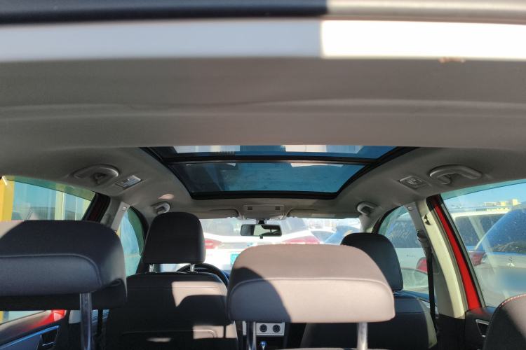 Used Volkswagen Golf Sportsvan 2016 230TSI Automatic Trend Edition Headliner