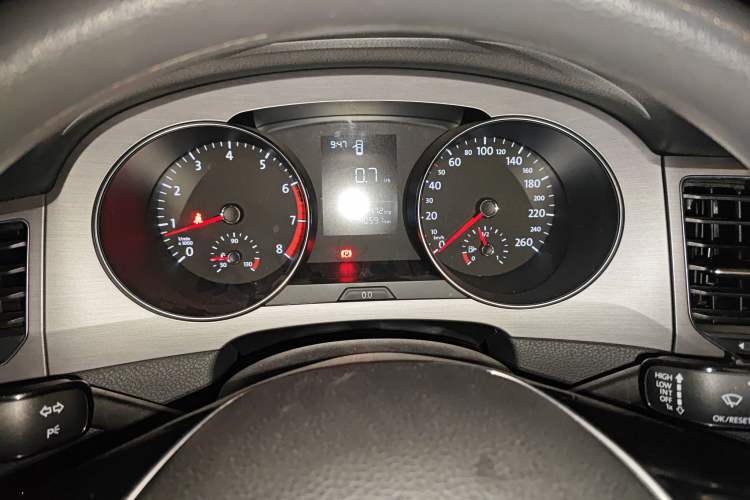 Used Volkswagen Golf Sportsvan 2016 1.6L Manual Comfort Model Instrument Cluster