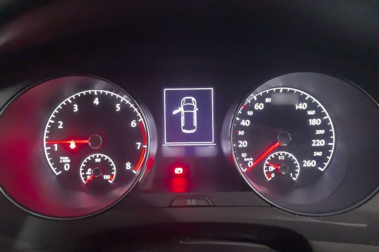 Used Volkswagen Golf Sportsvan 2016 230TSI Automatic Trend Edition Instrument Cluster