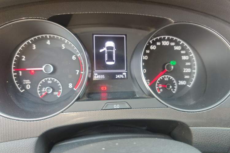 Used Volkswagen Golf Sportsvan 2016 230TSI Automatic Trend Edition Instrument Cluster