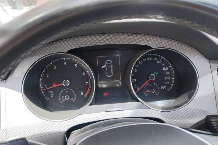 Used Volkswagen Golf Sportsvan 2016 230TSI Automatic Trend Edition Instrument Cluster