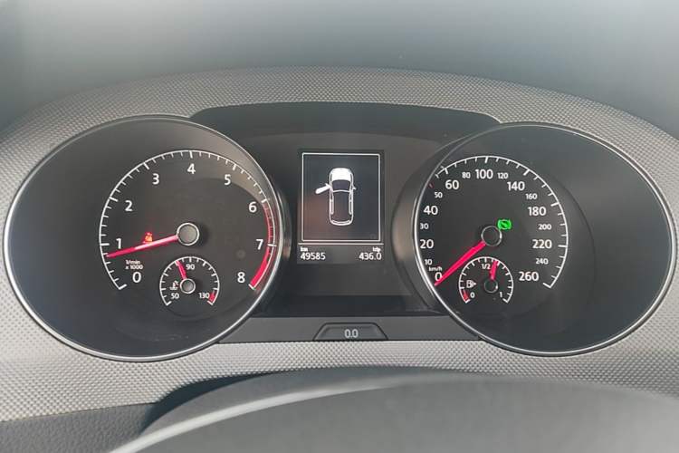 Used Volkswagen Golf Sportsvan 2016 230TSI Automatic Trend Edition Instrument Cluster