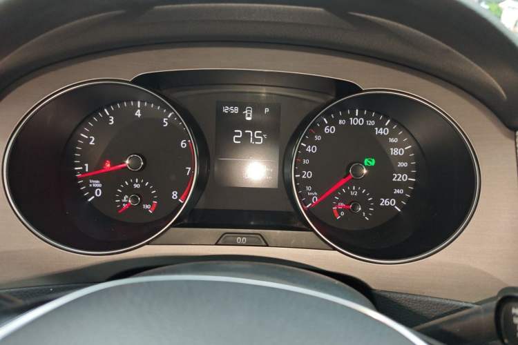 Used Volkswagen Golf Sportsvan 2016 1.6L Automatic Comfort Model Instrument Cluster