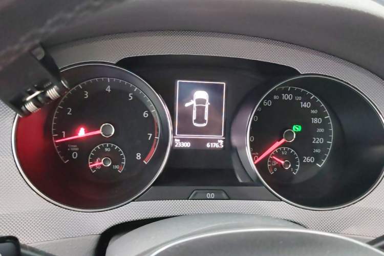 Used Volkswagen Golf Sportsvan 2016 230TSI Automatic Trend Edition Instrument Cluster
