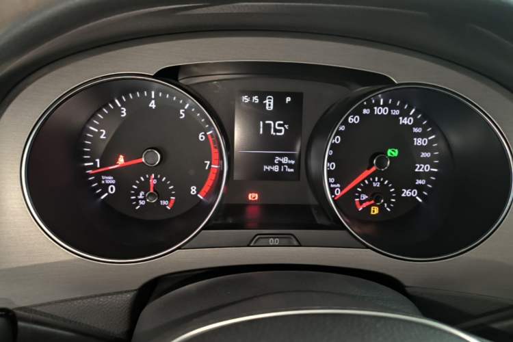 Used Volkswagen Golf Sportsvan 2016 1.6L Automatic Comfort Model Instrument Cluster