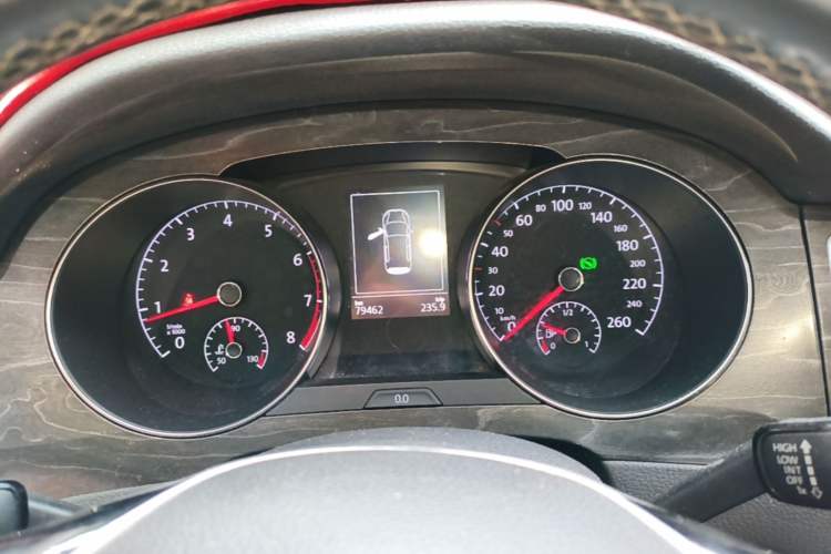 Used Volkswagen Golf Sportsvan 2016 230TSI Automatic Luxury Version Instrument Cluster
