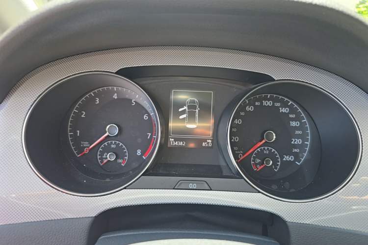 Used Volkswagen Golf Sportsvan 2016 230TSI Automatic Trend Edition Instrument Cluster
