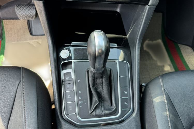 Used Volkswagen Golf Sportsvan 2016 280TSI Automatic Flagship Model Interior 5
