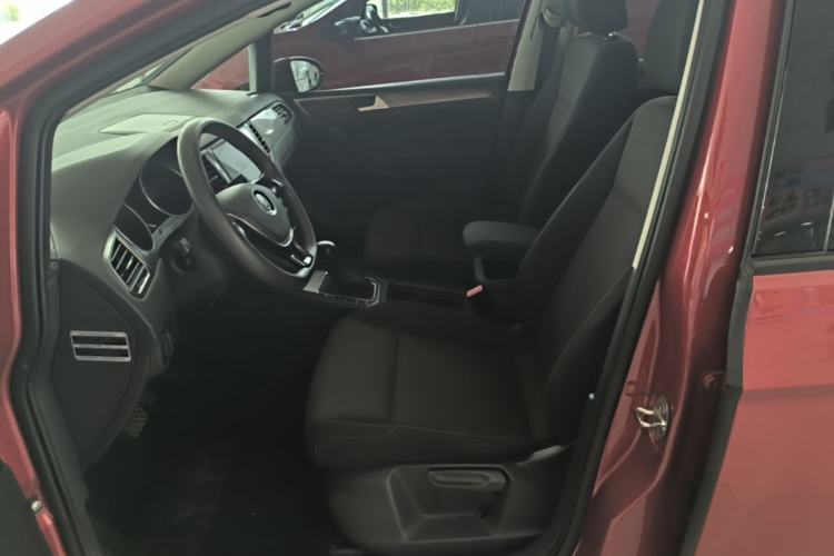 Used Volkswagen Golf Sportsvan 2016 1.6L Automatic Comfort Model Left Front Seat