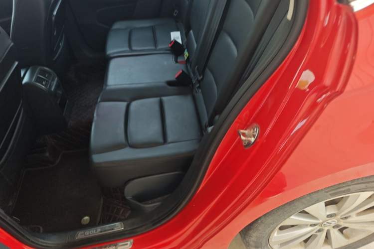 Used Volkswagen Golf Sportsvan 2016 230TSI Automatic Trend Edition Left Rear Seat