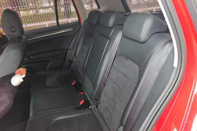 Used Volkswagen Golf Sportsvan 2016 280TSI Automatic Flagship Model Left Rear Seat