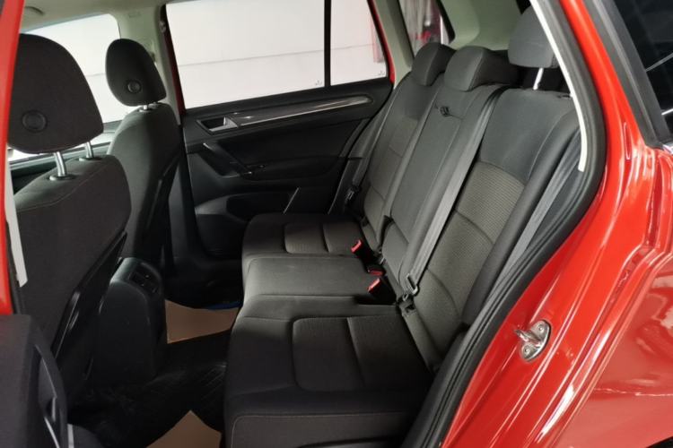 Used Volkswagen Golf Sportsvan 2016 230TSI Automatic Trend Edition Left Rear Seat