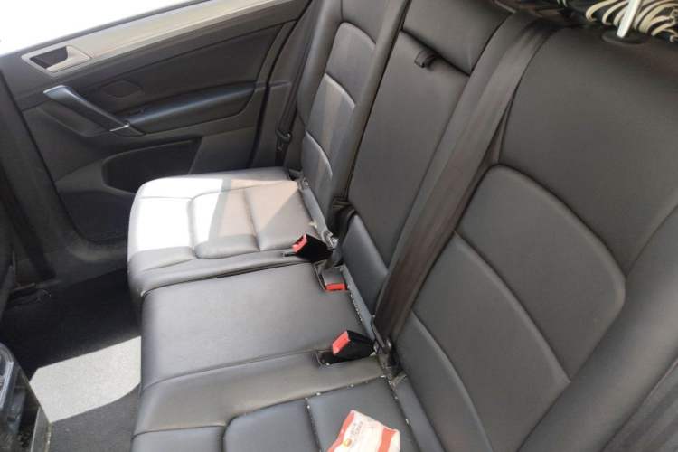 Used Volkswagen Golf Sportsvan 2016 230TSI Automatic Trend Edition Left Rear Seat