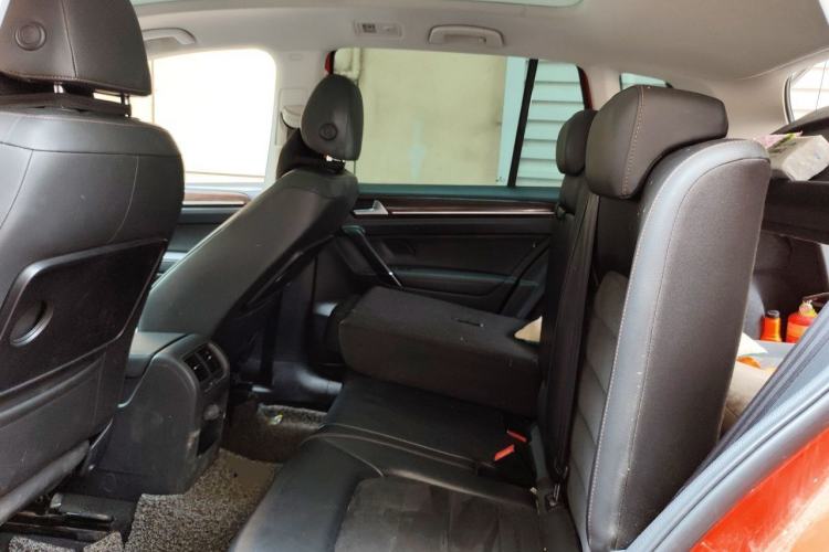 Used Volkswagen Golf Sportsvan 2016 280TSI Automatic Flagship Model Left Rear Seat