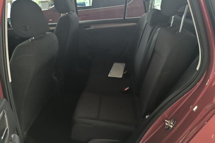 Used Volkswagen Golf Sportsvan 2016 1.6L Automatic Comfort Model Left Rear Seat