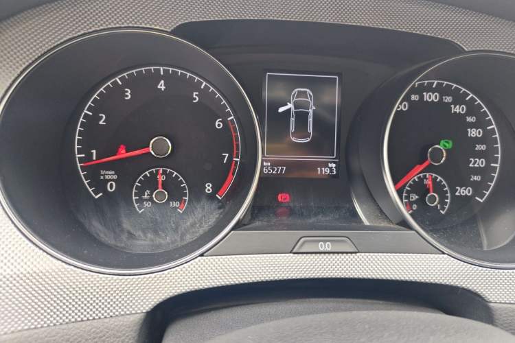 Used Volkswagen Golf Sportsvan 2016 230TSI Automatic Trend Edition Odometer Close Up