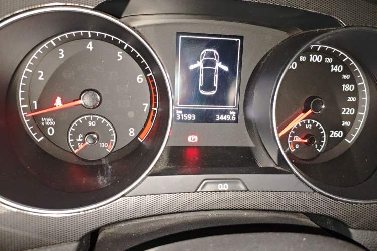 Used Volkswagen Golf Sportsvan 2016 230TSI Automatic Trend Edition Odometer Close Up