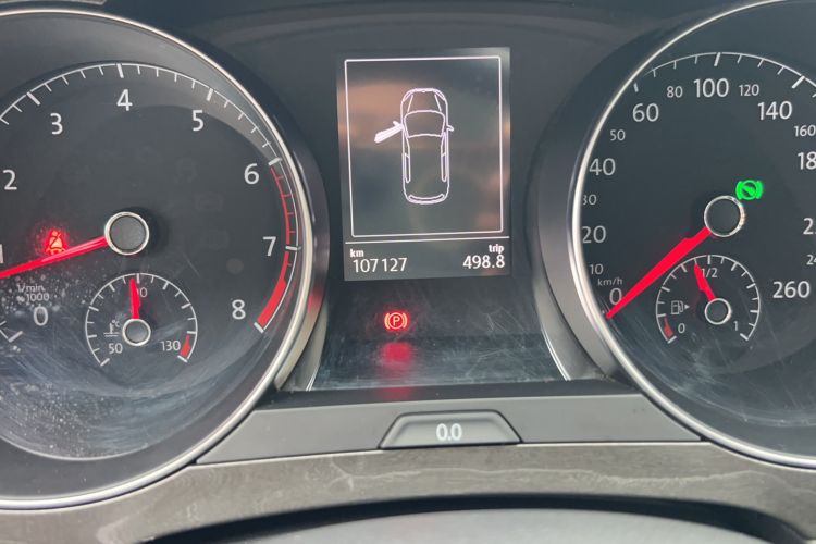 Used Volkswagen Golf Sportsvan 2016 280TSI Automatic Luxury Model Odometer Close Up