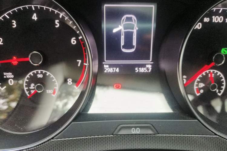 Used Volkswagen Golf Sportsvan 2016 230TSI Automatic Trend Edition Odometer Close Up