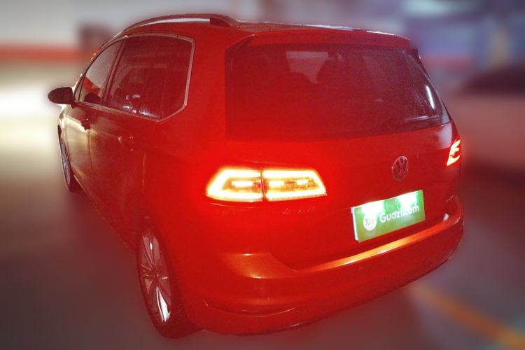 Used Volkswagen Golf Sportsvan 2016 280TSI Automatic Luxury Model Rear Left 45 Deg