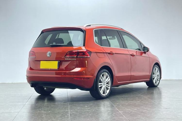 Used Volkswagen Golf Sportsvan 2016 230TSI Automatic Luxury Version Rear Right 45 Deg