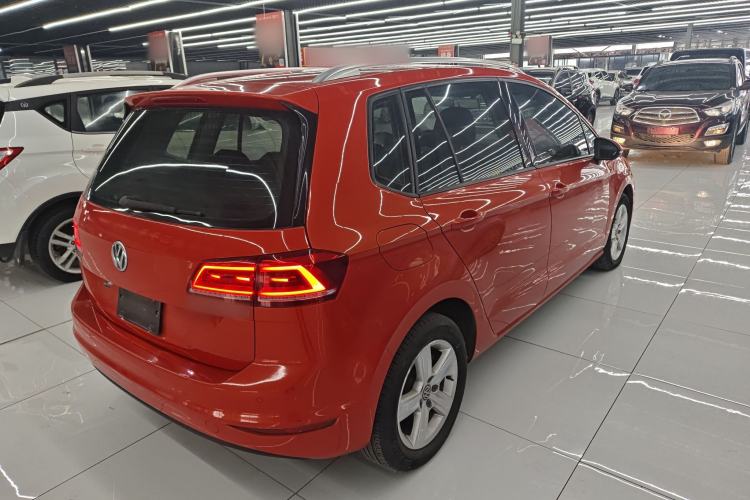 Used Volkswagen Golf Sportsvan 2016 1.6L Automatic Comfort Model Rear Right 45 Deg