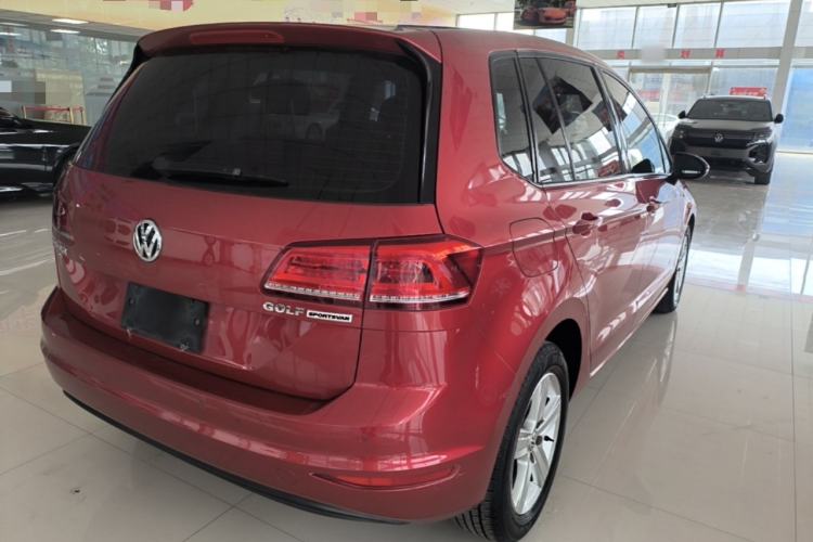 Used Volkswagen Golf Sportsvan 2016 1.6L Automatic Comfort Model Rear Right 45 Deg
