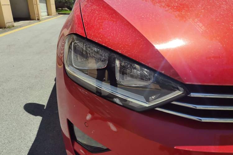 Used Volkswagen Golf Sportsvan 2016 230TSI Automatic Trend Edition Right Front Headlight