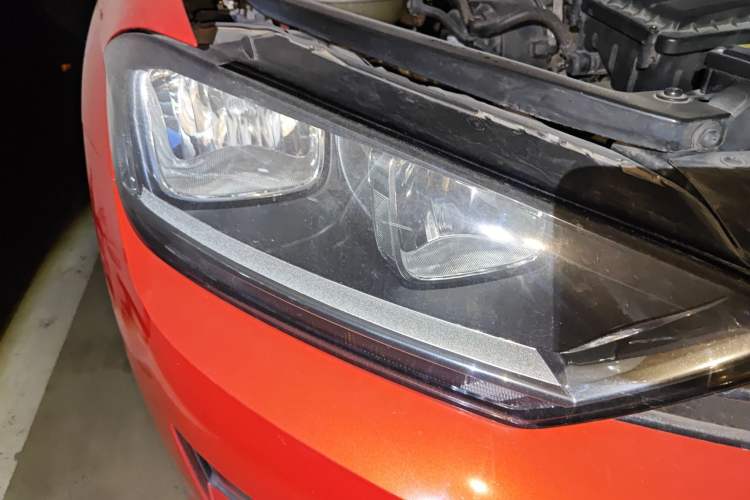 Used Volkswagen Golf Sportsvan 2016 1.6L Manual Comfort Model Right Front Headlight