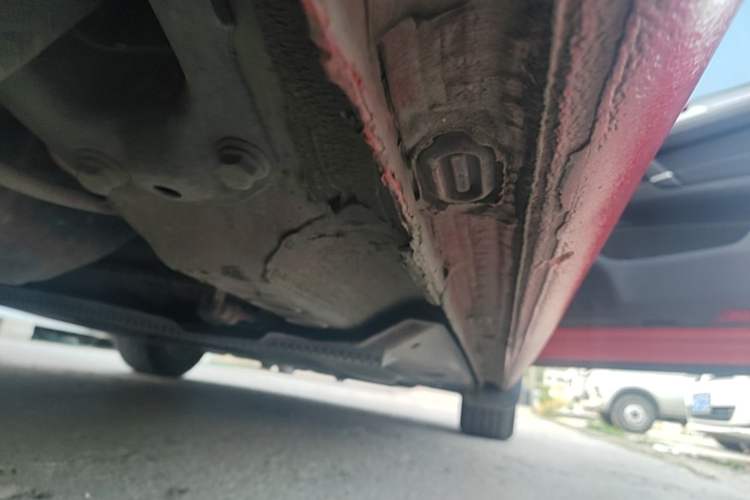 Used Volkswagen Golf Sportsvan 2016 230TSI Automatic Trend Edition Right Side Sill
