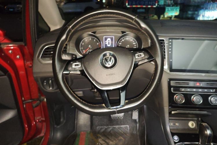 Used Volkswagen Golf Sportsvan 2016 280TSI Automatic Flagship Model Steering Wheel